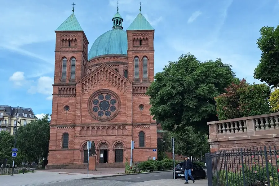 Katolicki kościół św. Piotra Młodszego w Strasburgu