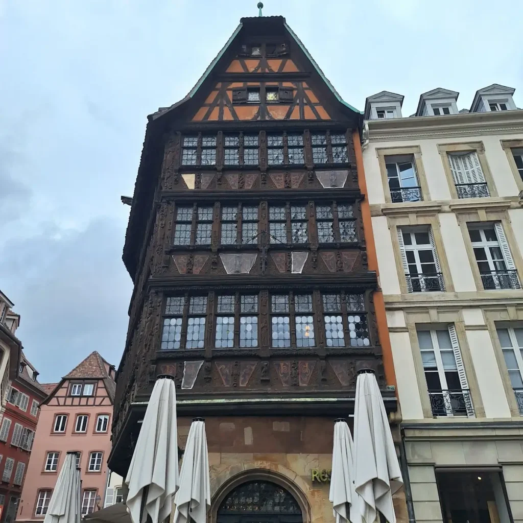 Budynek Maison Kammerzell w Strasburgu