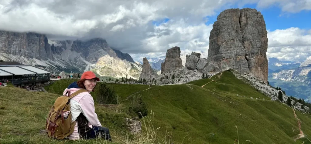 widok na Cinque Torri w Dolomitach